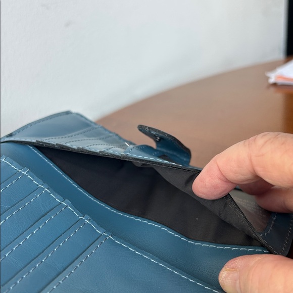 Patricia Nash Wallet - Picture 8 of 9